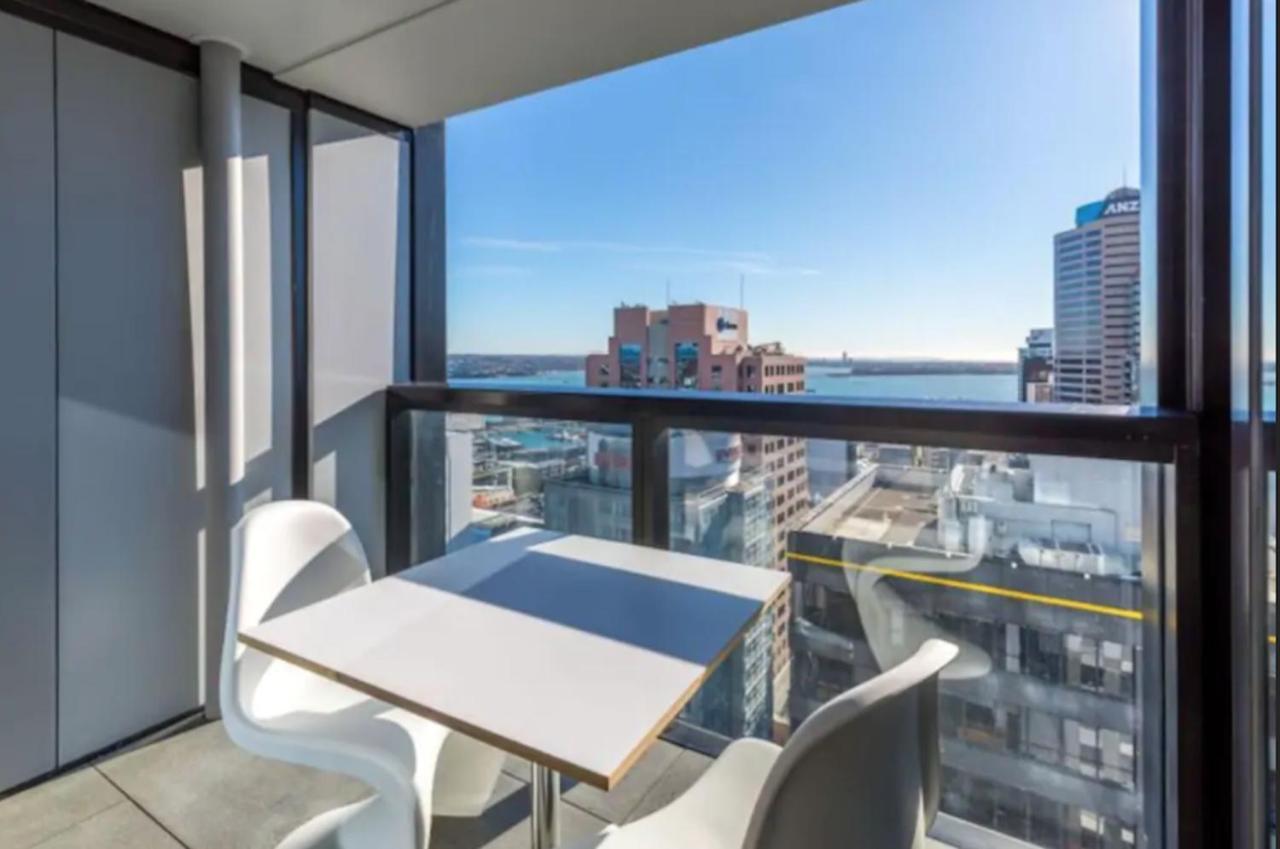 Modern 2 Bedroom Apartment 1 Minute To Skytower 오클랜드 외부 사진