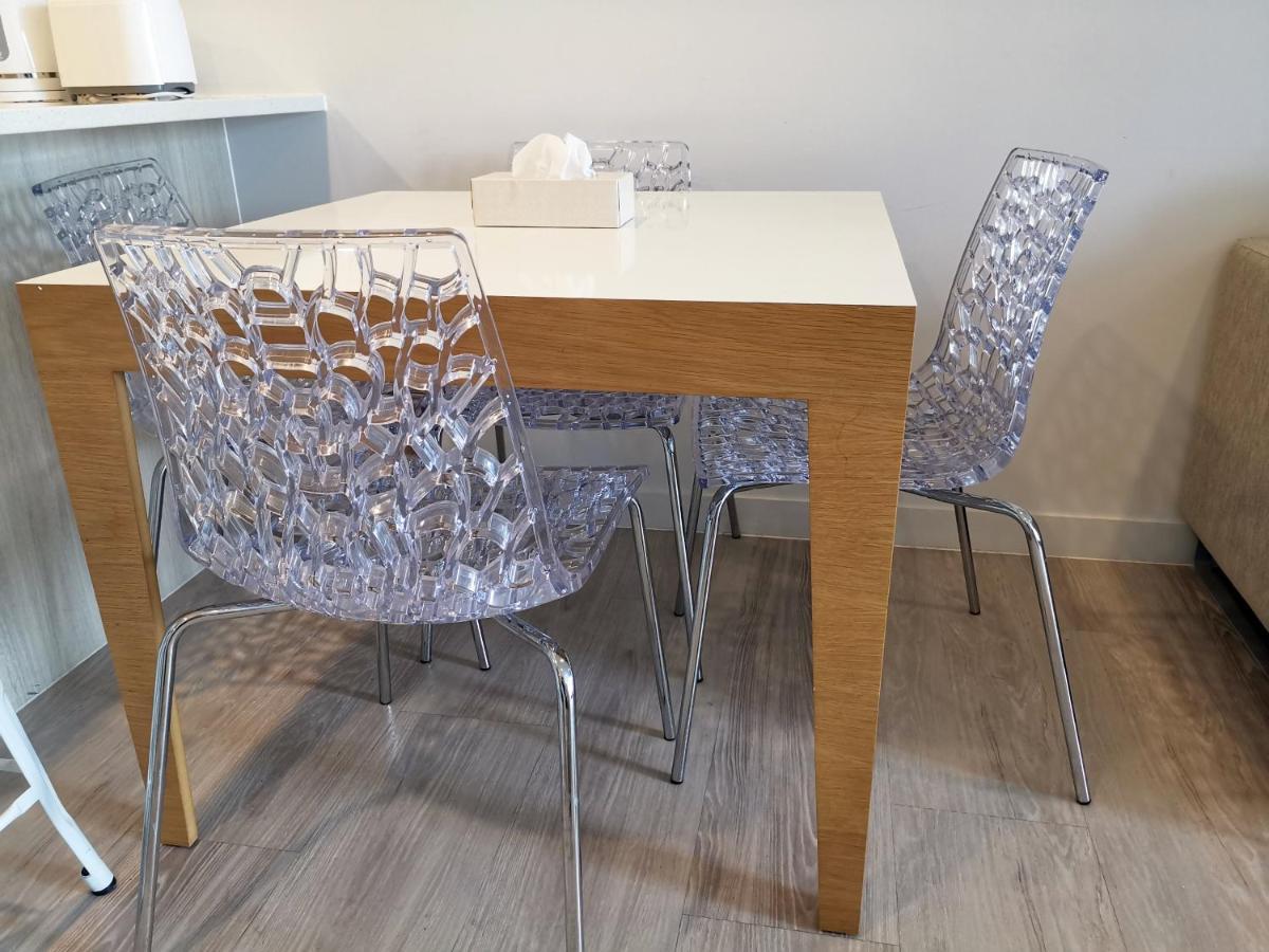 Modern 2 Bedroom Apartment 1 Minute To Skytower 오클랜드 외부 사진